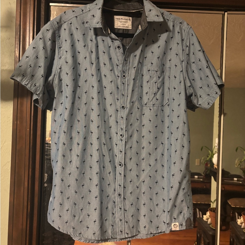 Free Planet Blue Casual Flamingo Button Down Shirt Size Large SALE